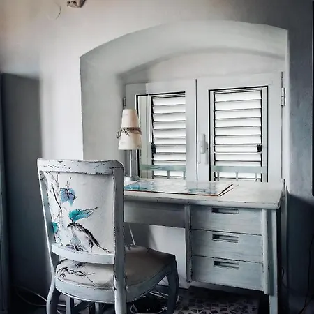 Vintage Art Apartment Split