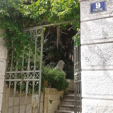 Vintage Art Apartman *